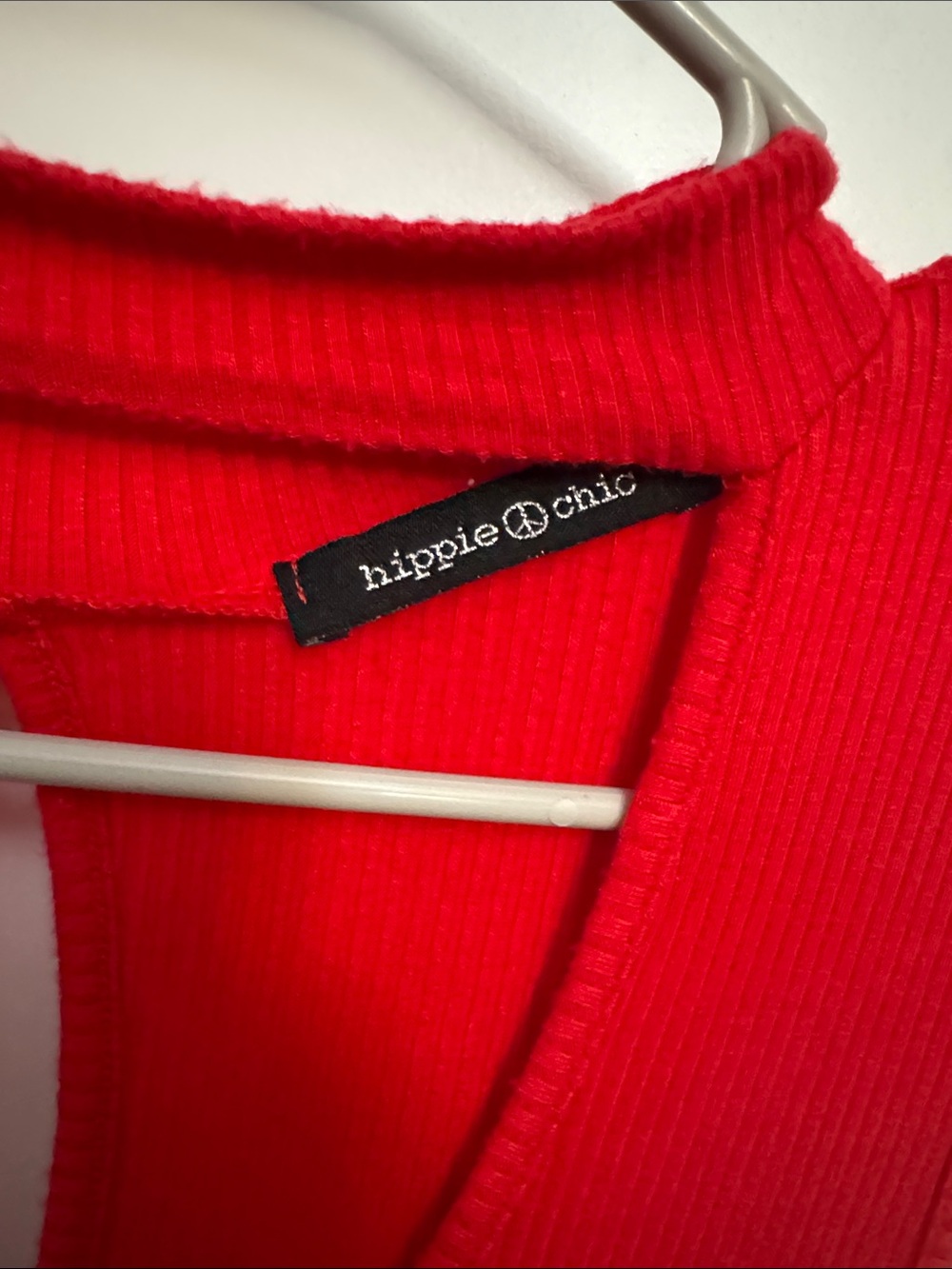 Monteau Women's Red Ribbed Keyhole Tank - Picture 2 of 3